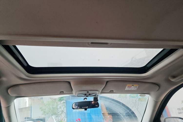 Used Jeep Compass 2013 2.0L two-wheel drive luxury version Headliner