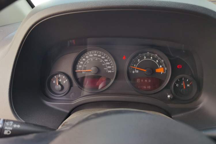 Used Jeep Compass 2013 2.0L two-wheel drive sport version Instrument Cluster