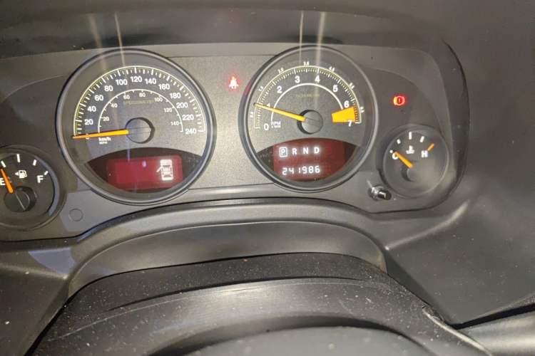 Used Jeep Compass 2013 2.0L two-wheel drive sport version Odometer Close Up