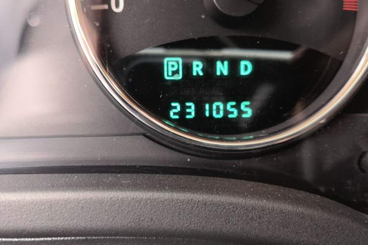 Used Jeep Compass 2013 2.4L Four-wheel Drive Black Edition with Navigation Odometer Close Up