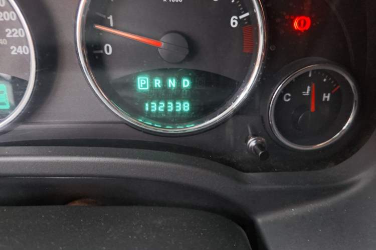 Used Jeep Compass 2013 2.0L two-wheel drive luxury version Odometer Close Up