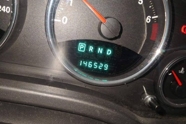 Used Jeep Compass 2013 2.0L two-wheel drive luxury version Odometer Close Up