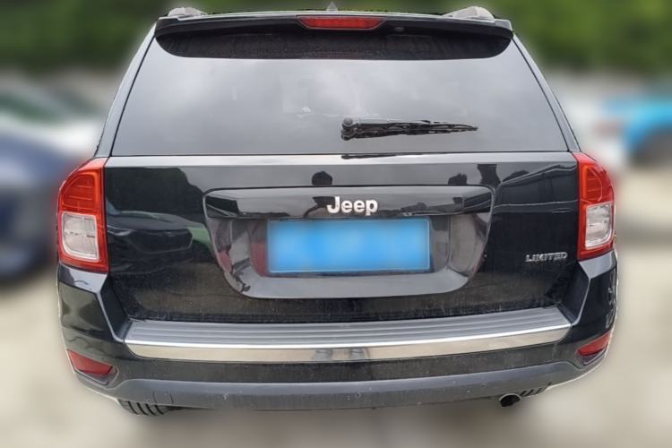 Used Jeep Compass 2013 2.4L four-wheel drive urban version Rear