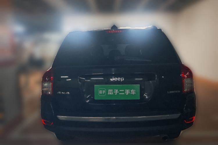 Used Jeep Compass 2013 2.0L two-wheel drive luxury version Rear