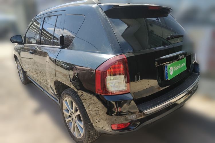 Used Jeep Compass 2013 2.4L four-wheel drive luxury version Rear Left 45 Deg