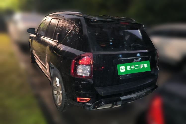 Used Jeep Compass 2013 2.0L two-wheel drive sport version Rear Left 45 Deg