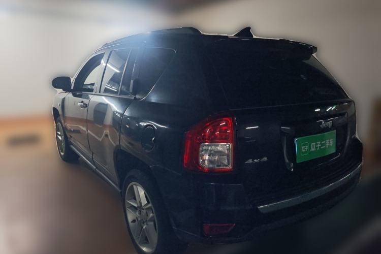 Used Jeep Compass 2013 2.0L two-wheel drive luxury version Rear Left 45 Deg