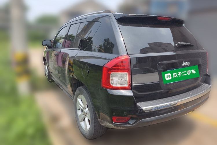 Used Jeep Compass 2013 2.4L four-wheel-drive sport version Rear Left 45 Deg