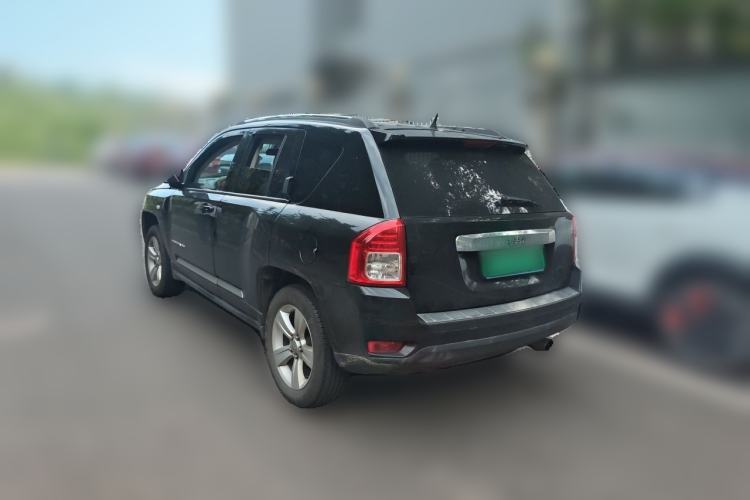 Used Jeep Compass 2013 2.4L four-wheel-drive sport version Rear Left 45 Deg