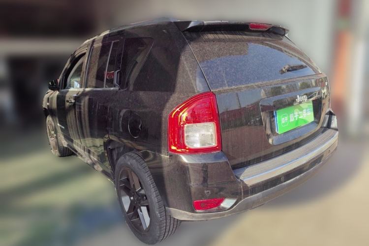 Used Jeep Compass 2013 2.4L four-wheel drive luxury version Rear Left 45 Deg