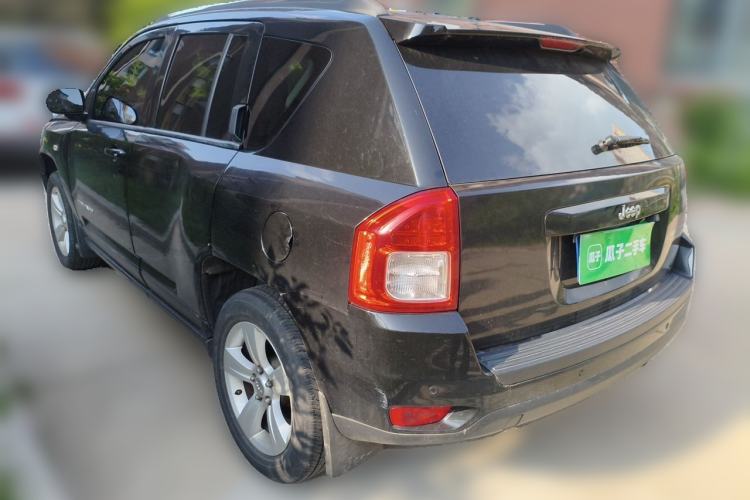 Used Jeep Compass 2013 2.4L four-wheel-drive sport version Rear Left 45 Deg