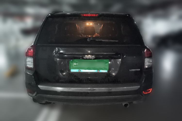 Used Jeep Compass 2013 2.4L four-wheel drive urban version Rear