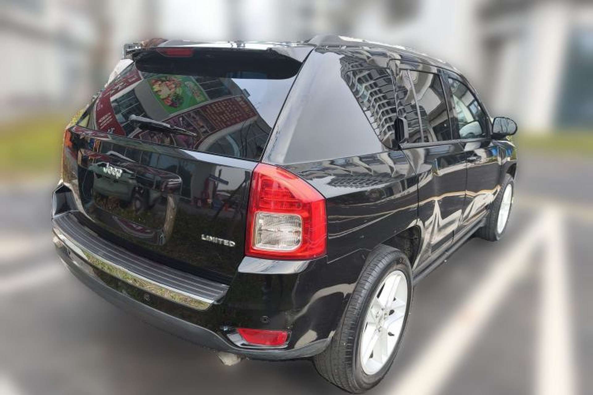 Used Jeep Compass 2013 2.0L two-wheel drive luxury version Rear Right 45 Deg