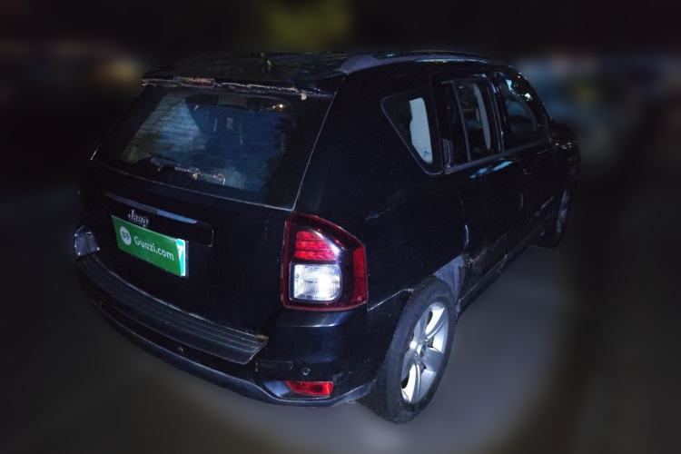 Used Jeep Compass 2013 2.0L two-wheel drive sport version Rear Right 45 Deg