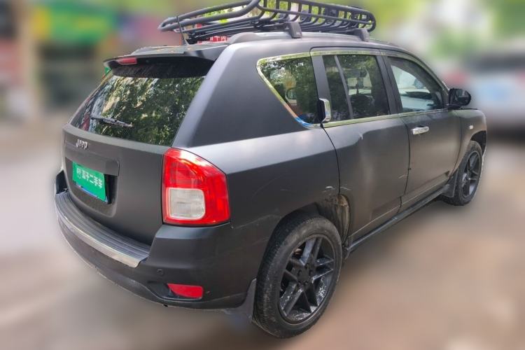 Used Jeep Compass 2013 2.4L four-wheel drive luxury version Rear Right 45 Deg