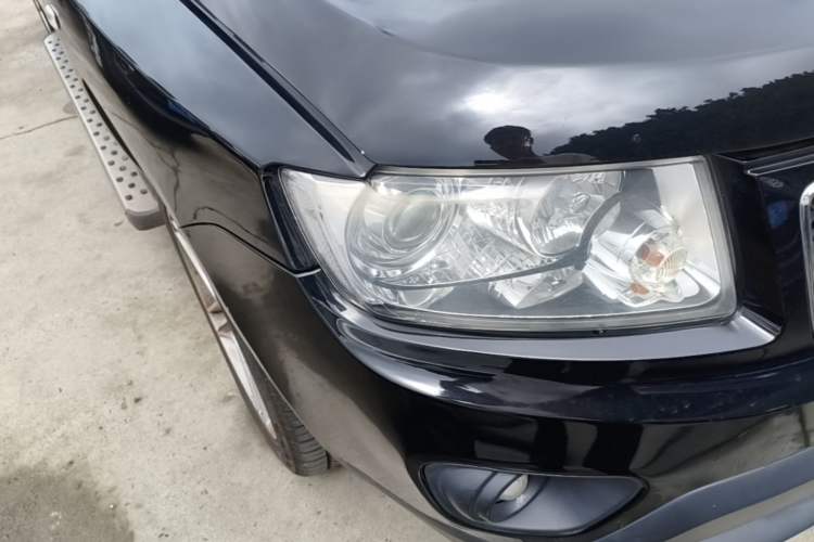 Used Jeep Compass 2013 2.4L four-wheel drive urban version Right Front Headlight