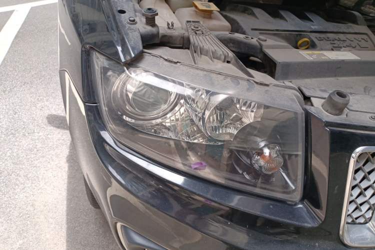 Used Jeep Compass 2013 2.4L four-wheel drive urban version Right Front Headlight