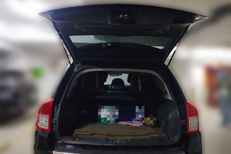Used Jeep Compass 2013 2.0L two-wheel drive luxury version Trunk