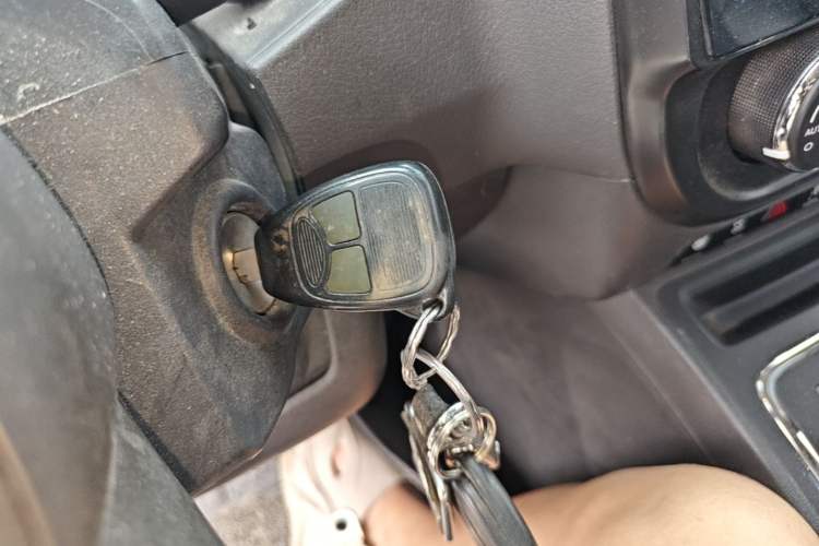 Used Jeep Compass 2013 2.4L four-wheel drive urban version Vehicle Key