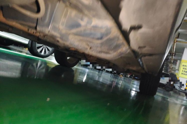 Used Jeep Compass 2013 2.4L four-wheel drive luxury version Chassis Rear Right