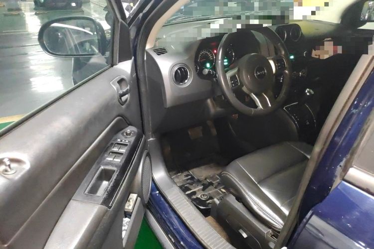 Used Jeep Compass 2013 2.4L four-wheel drive luxury version Driver Seat