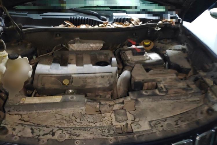 Used Jeep Compass 2013 2.4L four-wheel drive luxury version Engine Bay
