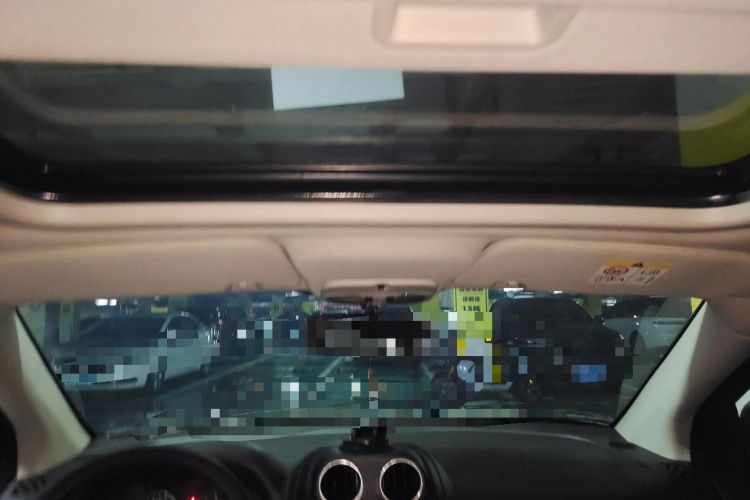 Used Jeep Compass 2013 2.4L four-wheel drive luxury version Headliner