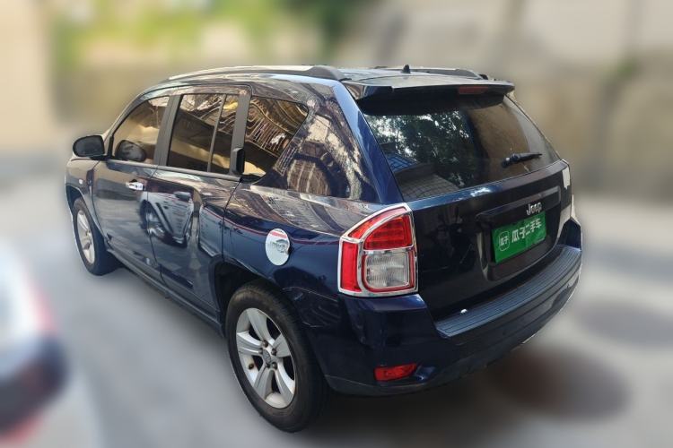 Used Jeep Compass 2013 2.4L four-wheel-drive sport version Rear Left 45 Deg
