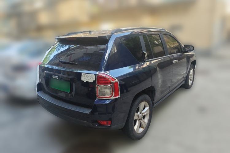 Used Jeep Compass 2013 2.4L four-wheel-drive sport version Rear Right 45 Deg