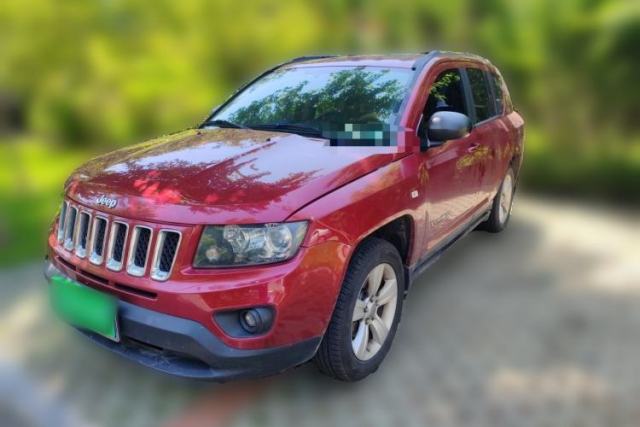 Used Jeep Compass 2013 2.4L four-wheel-drive sport version