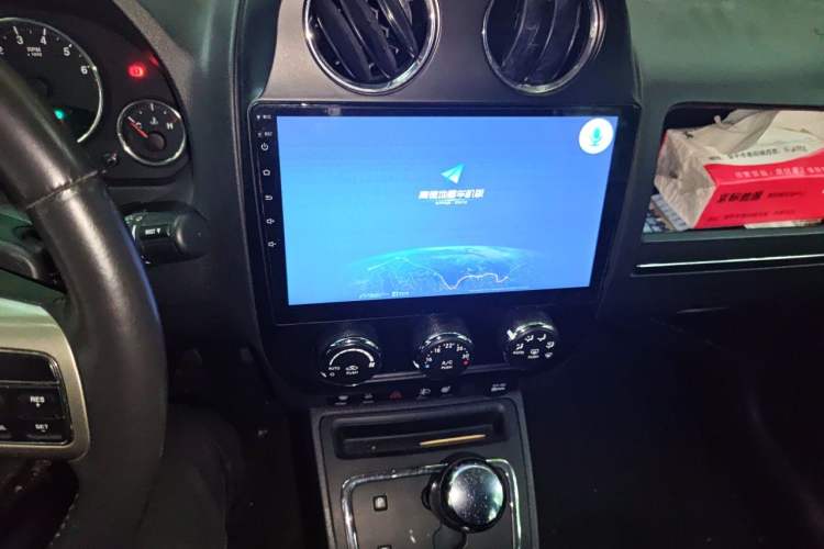 Used Jeep Compass 2013 2.0L Two-Wheel Drive Black Luxury Edition Audio And AC Panel