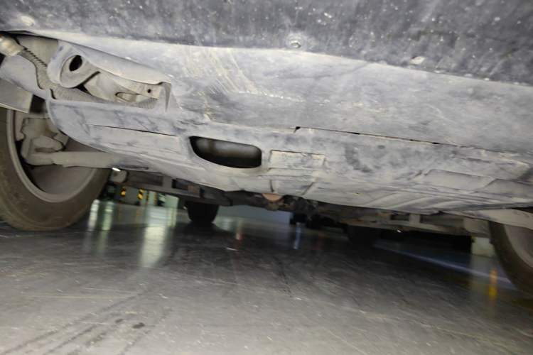 Used Jeep Compass 2013 2.4L four-wheel-drive sport version Chassis Front