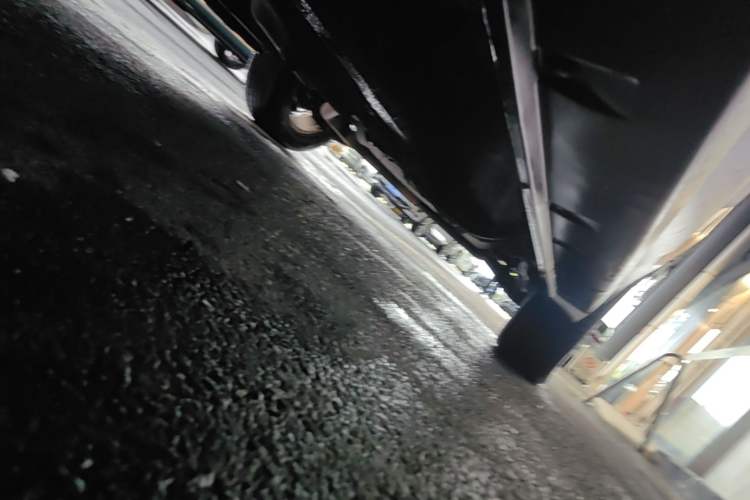 Used Jeep Compass 2013 2.0L two-wheel drive sport version Chassis Front Left