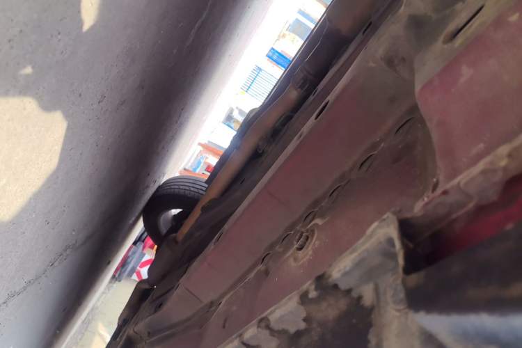Used Jeep Compass 2013 2.4L four-wheel drive urban version Chassis Front Left