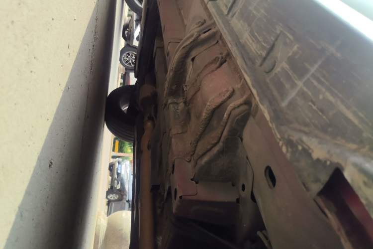 Used Jeep Compass 2013 2.4L four-wheel drive urban version Chassis Rear Left