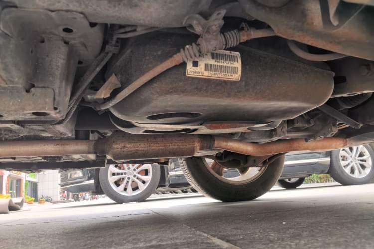 Used Jeep Compass 2013 2.4L four-wheel-drive sport version Chassis Rear Left