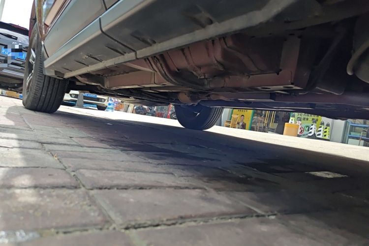 Used Jeep Compass 2013 2.4L four-wheel-drive sport version Chassis Rear Left