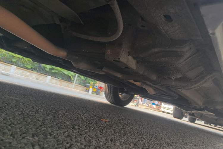 Used Jeep Compass 2013 2.0L two-wheel drive sport version Chassis Rear Right