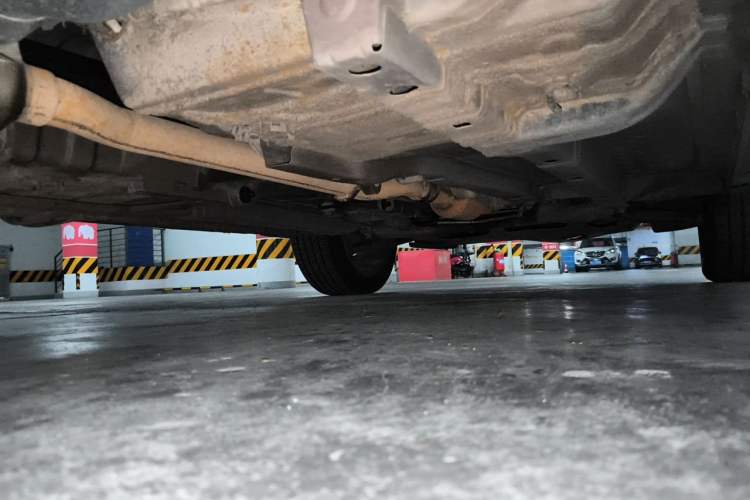 Used Jeep Compass 2013 2.4L four-wheel drive luxury version Chassis Rear Right