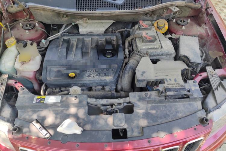 Used Jeep Compass 2013 2.4L four-wheel-drive sport version Engine Bay