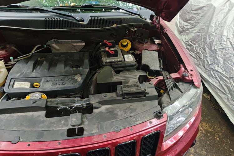 Used Jeep Compass 2013 2.0L Two-Wheel Drive Black Luxury Edition Engine Bay Left