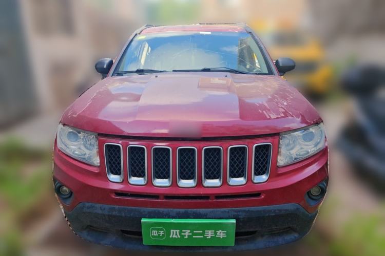 Used Jeep Compass 2013 2.4L four-wheel-drive sport version Front