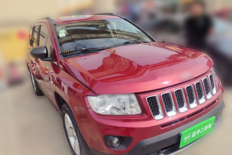 Used Jeep Compass 2013 2.4L four-wheel drive urban version Front Right 45 Deg