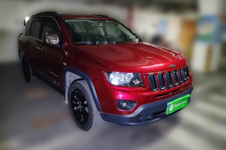 Used Jeep Compass 2013 2.4L Four-wheel Drive Black Edition with Navigation Front Right 45 Deg