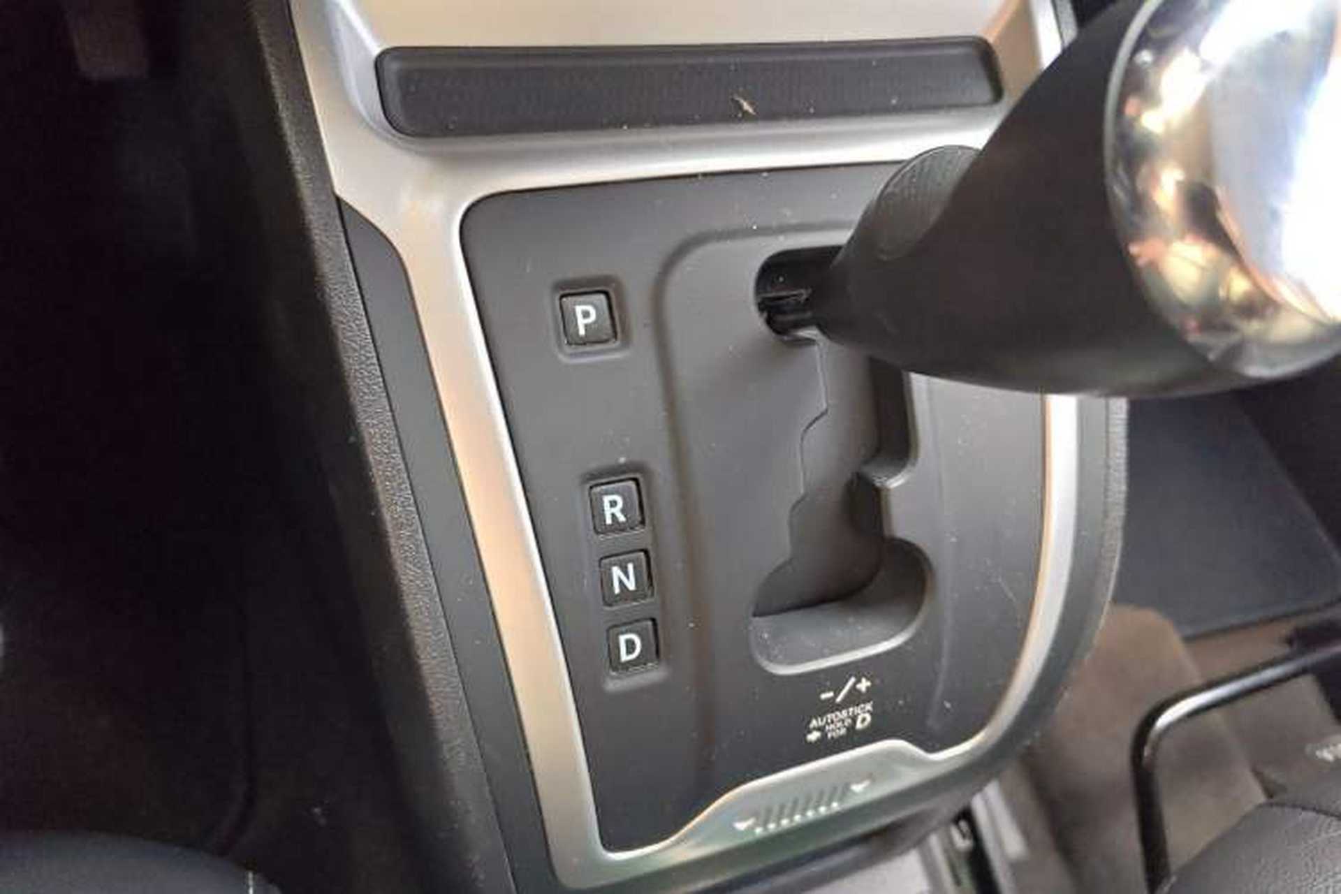 Used Jeep Compass 2013 2.0L two-wheel drive luxury version Gear Lever