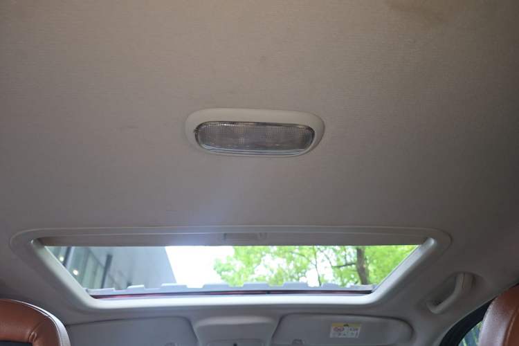Used Jeep Compass 2013 2.4L four-wheel-drive sport version Headliner