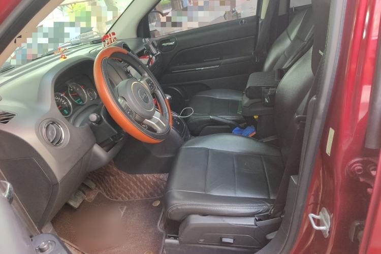 Used Jeep Compass 2013 2.0L two-wheel drive luxury version Left Front Seat