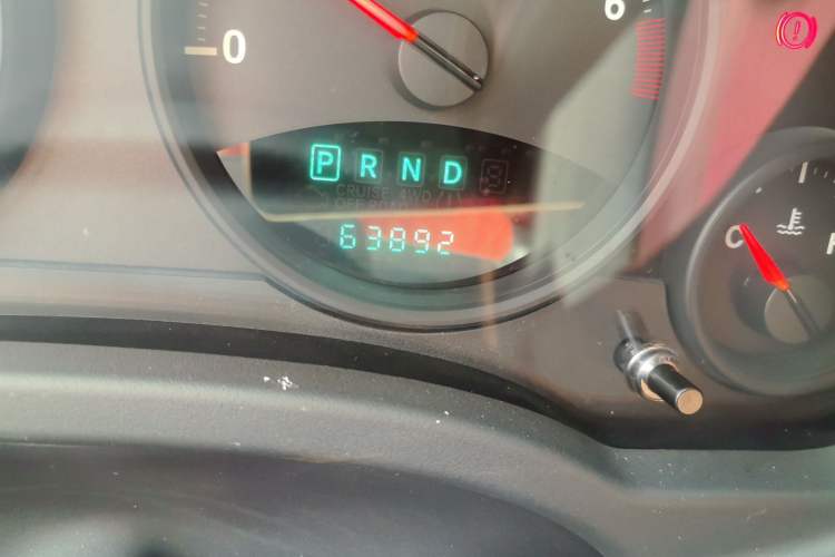 Used Jeep Compass 2013 2.4L four-wheel drive urban version Odometer Close Up