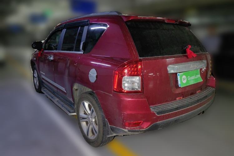 Used Jeep Compass 2013 2.4L four-wheel-drive sport version Rear Left 45 Deg