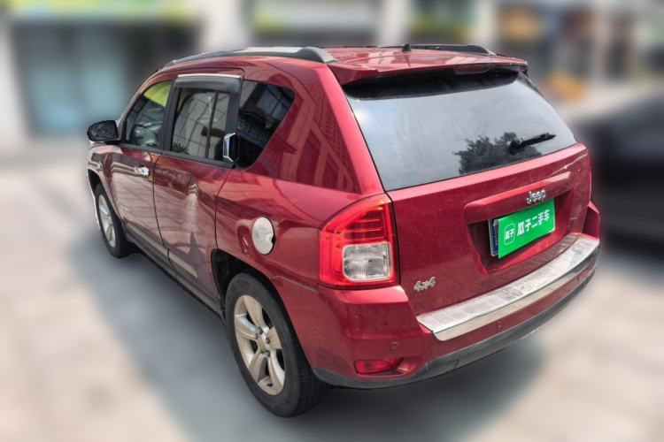 Used Jeep Compass 2013 2.4L four-wheel-drive sport version Rear Left 45 Deg